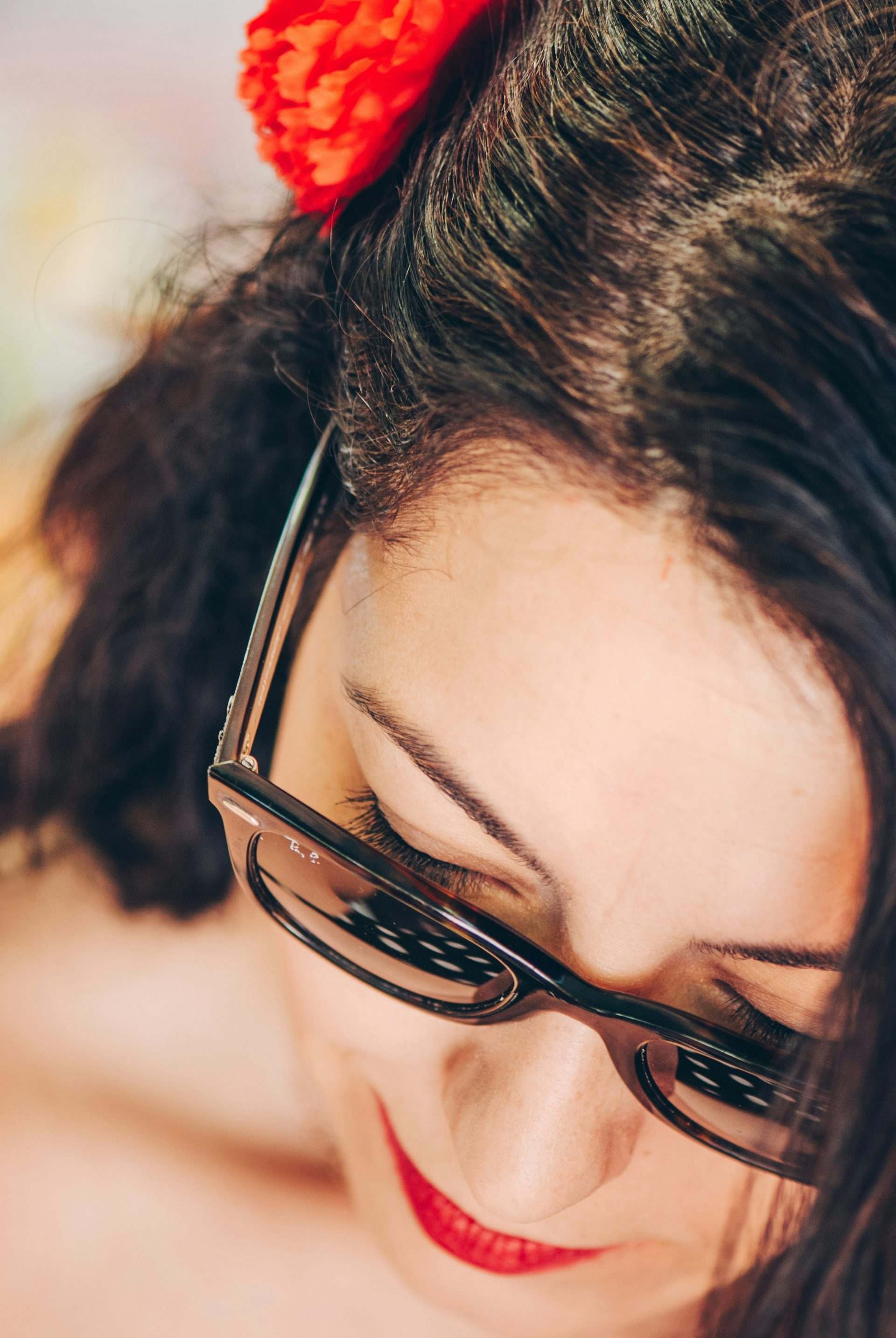 woman wearing eyeglasses
